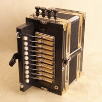 Louisianne Cajun button accordion