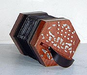 Stagi W-15 LN anglo concertina